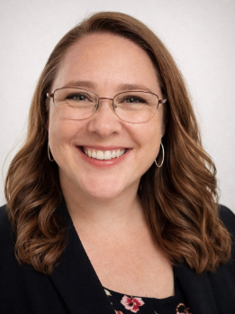 Lisa Holton